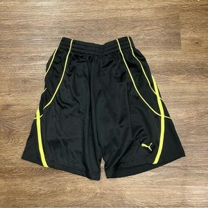 youth small puma shorts
